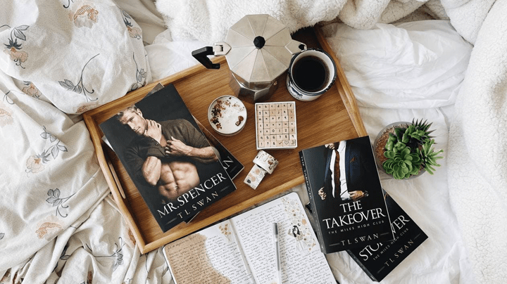 Fangirling: T.L. Swan